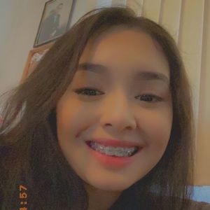 Meet your Posher, Carolina